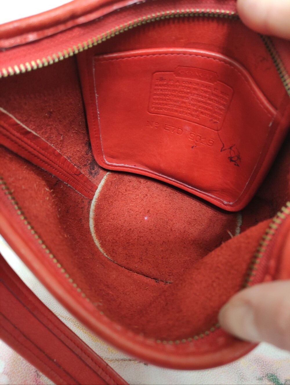 Vintage Coach 9019 Maggie Duffle Bag Red - Picture 8 of 12